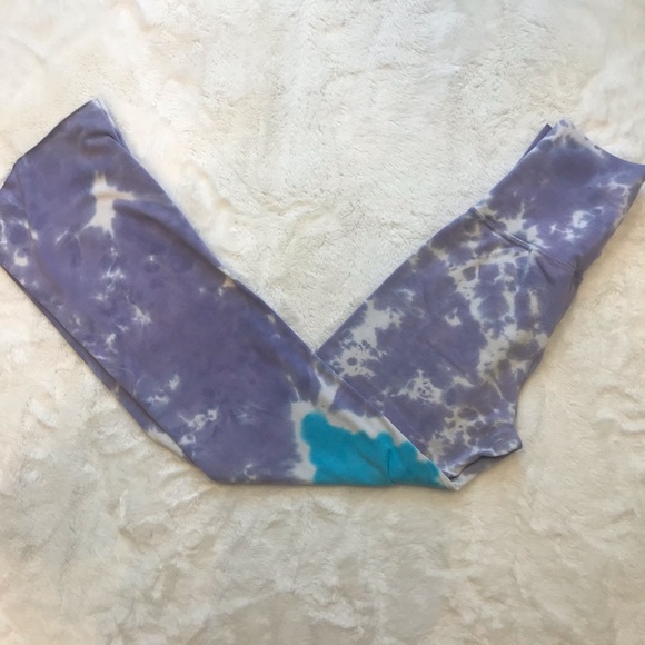 Groovy blueberry tie dye yoga pants. - Picture 6 of 6